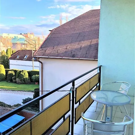 Karoly Vendeghaz Guest house
