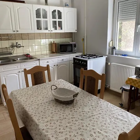 Karoly Vendeghaz Guest house Heviz