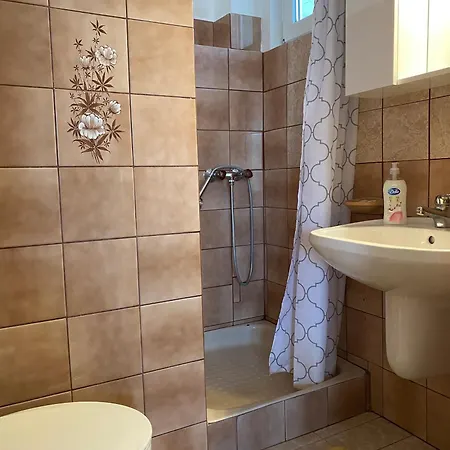 Karoly Vendeghaz Guest house Heviz