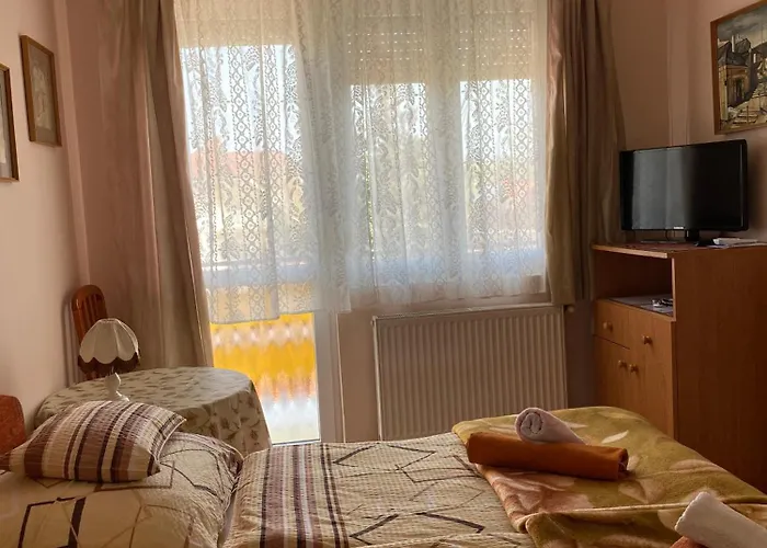 Karoly Vendeghaz 3* Hévíz